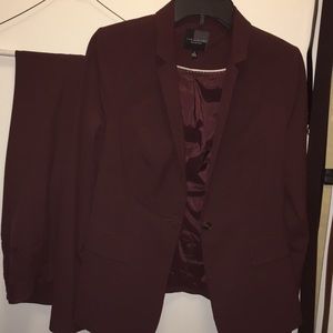 The Limited Maroon Suit Combo